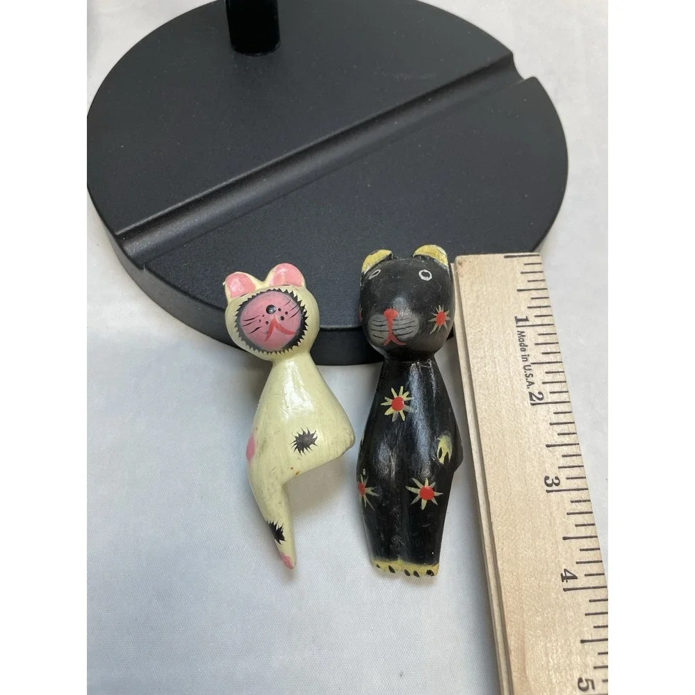 2 Vintage Wooden Shelf Sitting Cat Figurines Handmade Hand Painted Folk Art